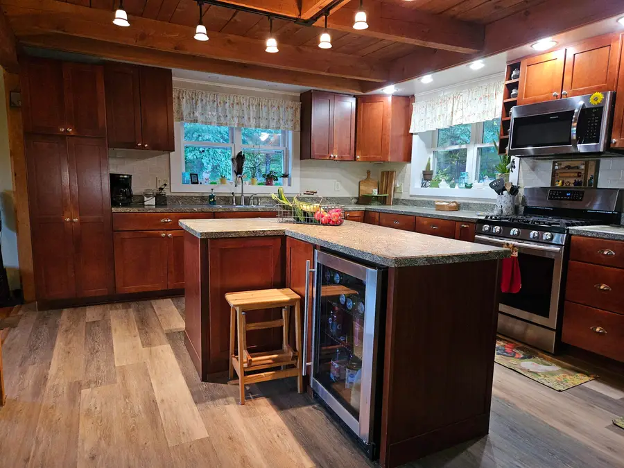 40 Carousel Court, Hartford, VT 05001 - #2