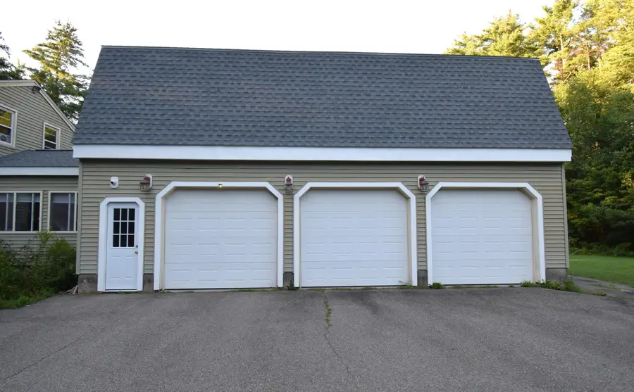 287 Middle Road, Brentwood, NH 03833 - #2