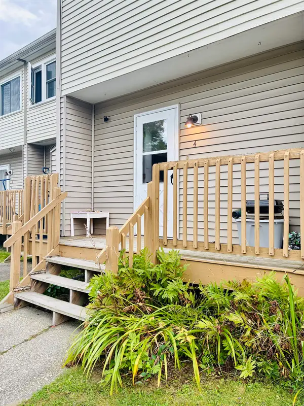 4 Huntington Place, Waterbury, VT 05676