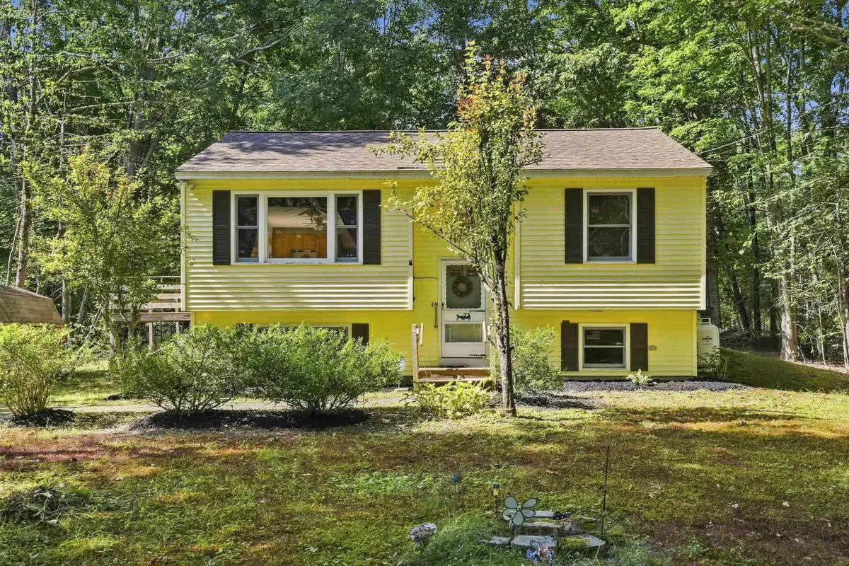 16 Newport Drive, Center Barnstead, NH 03225 - #1
