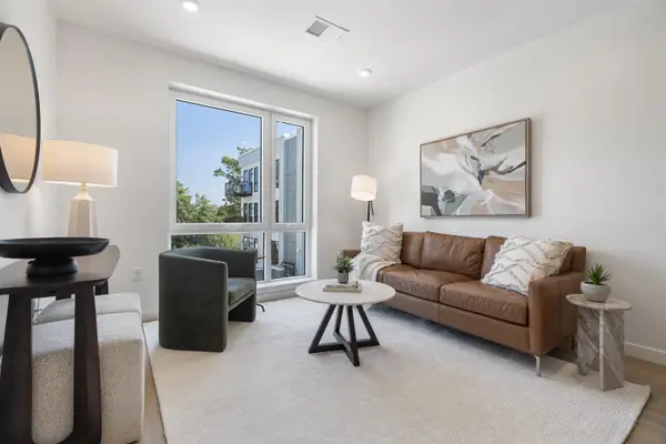 80 Constitution Avenue #216, Portsmouth, NH 03801