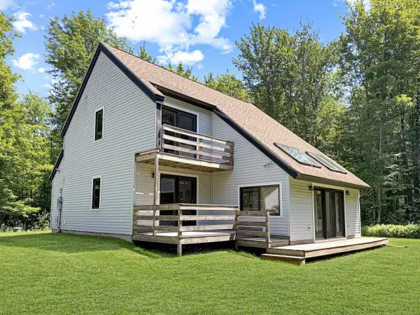 19 Mountain Road, Westford, VT 05494