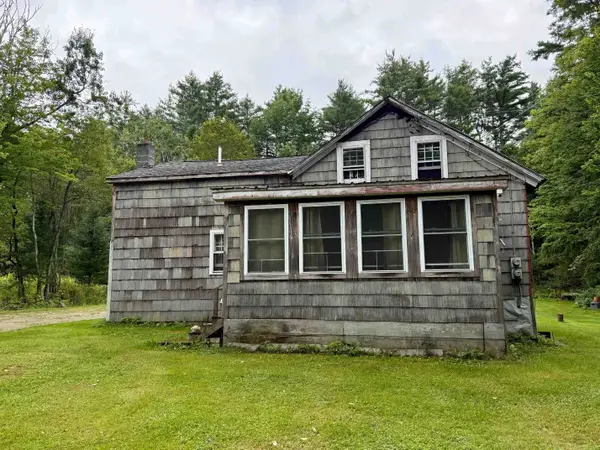 4820 VT Route 11, Londonderry, VT 05148