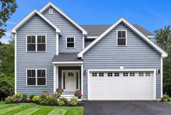 61 Noyes Road, Londonderry, NH 03053