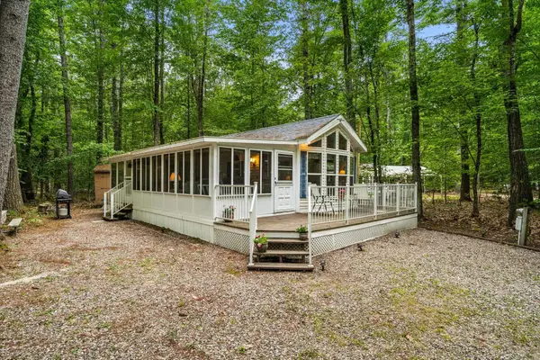 11 Pine Road, Wakefield, NH 03830