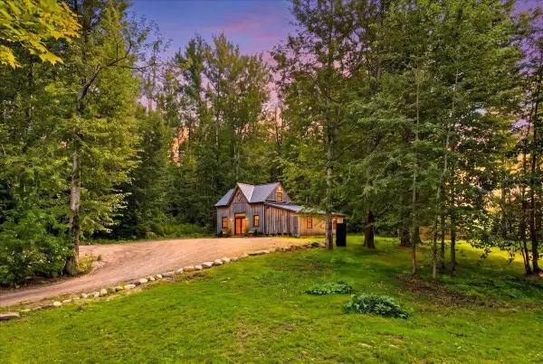 2734 Gore Road, Holland, VT 05829