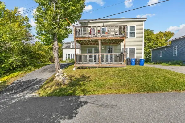 9 Bianchi Street, Barre Town, VT 05649
