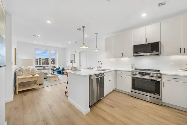 80 Constitution Avenue #417, Portsmouth, NH 03801