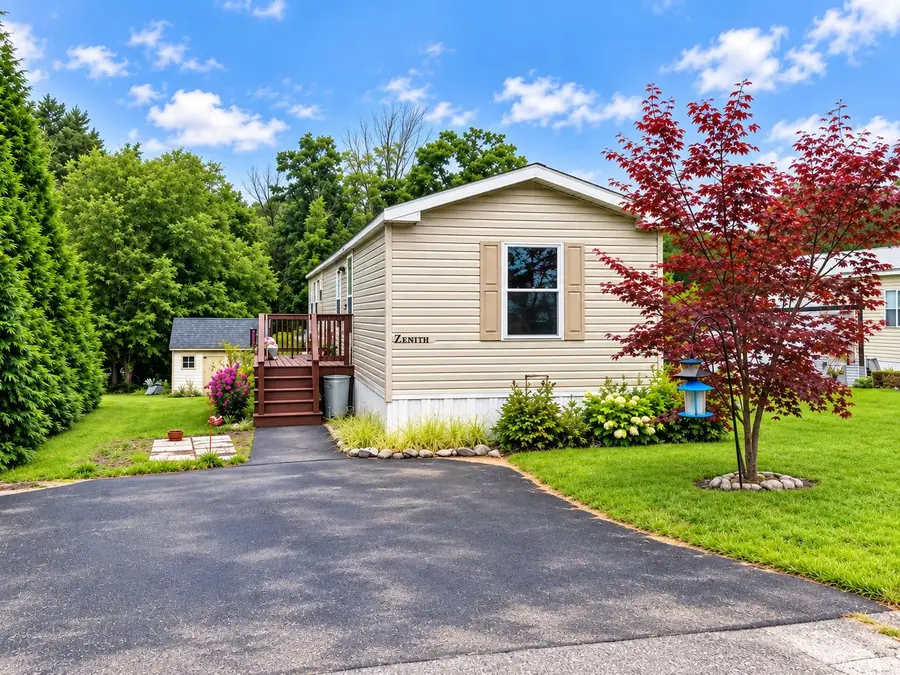 2 Parker Avenue, Raymond, NH 03077 - #2