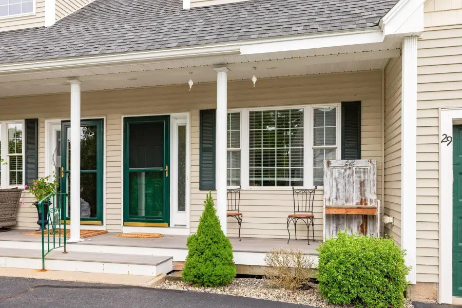 29 Locksley Lane, Raymond, NH 03077 - #2