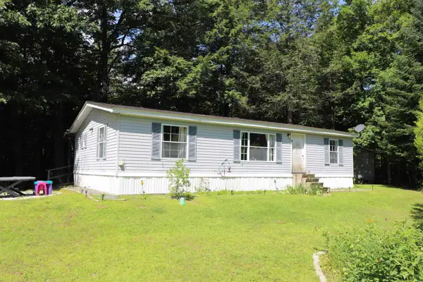 14 Deepwood Park, Brattleboro, VT 05301
