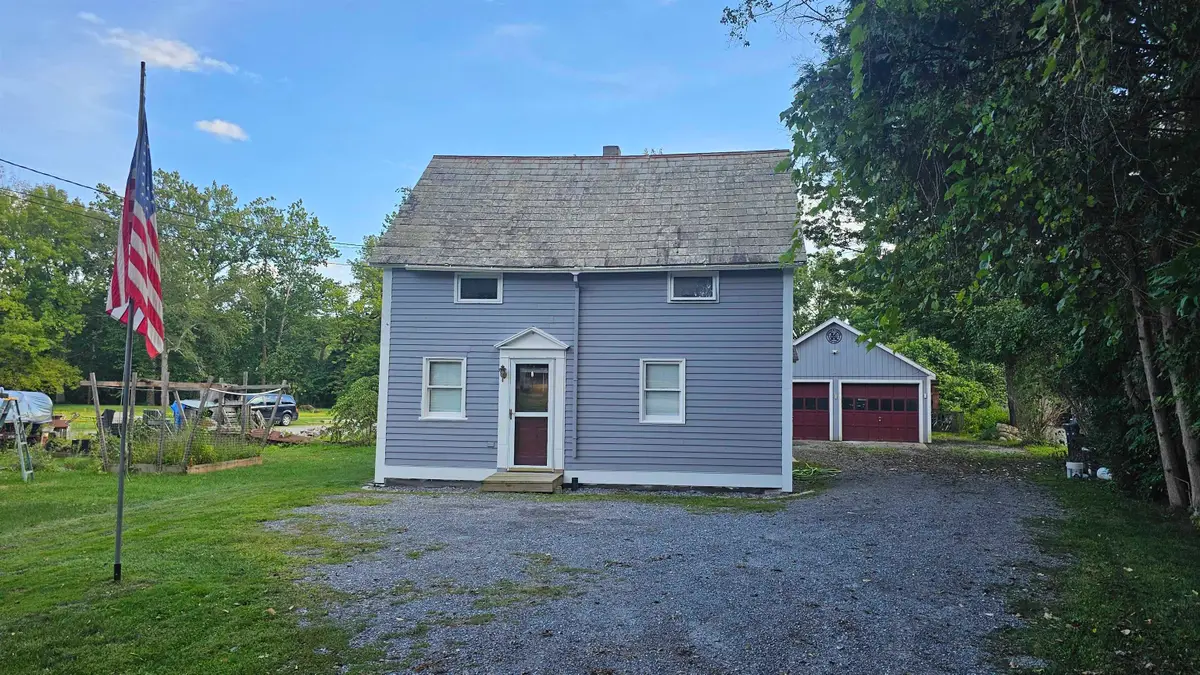 327 Vermont Route 313 W, Arlington, VT 05250 - #1