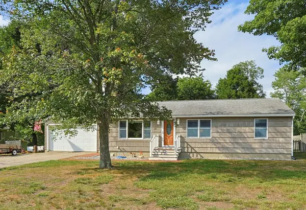 12 Olive Avenue, Salem, NH 03079