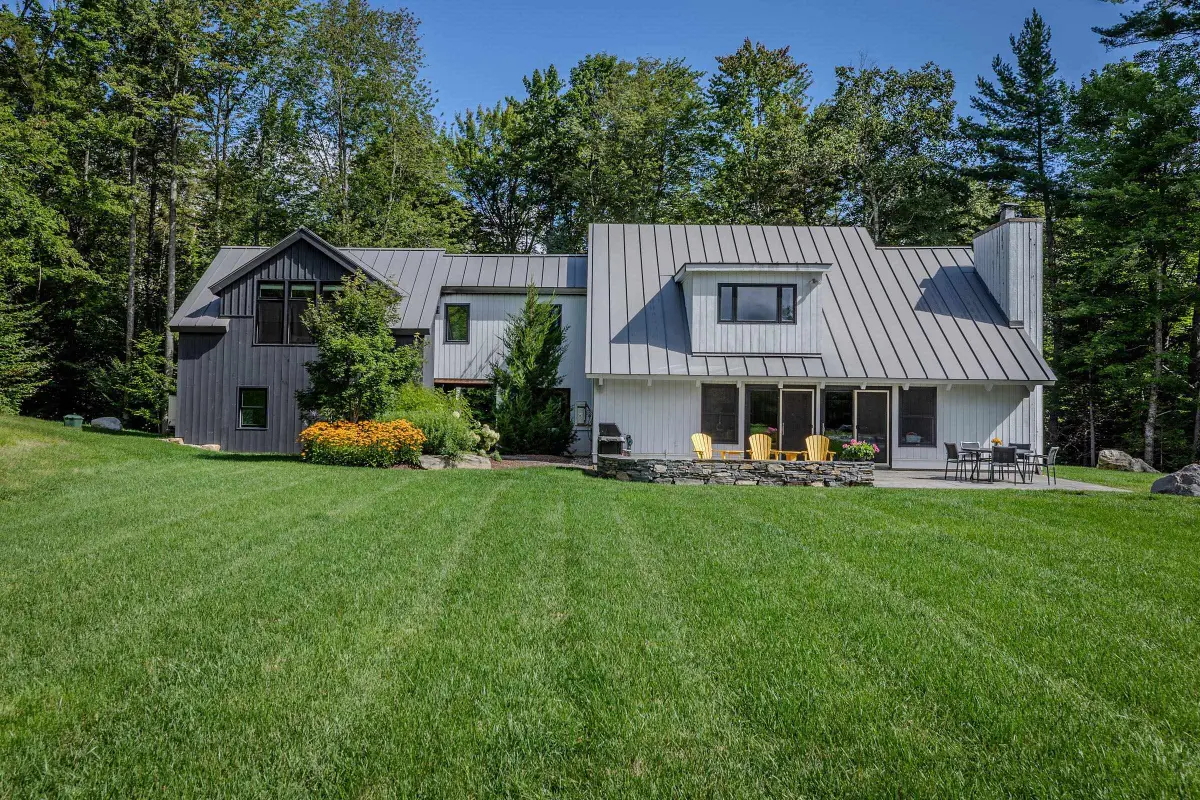 11 Spruce High Road, Winhall, VT 05340 - #1