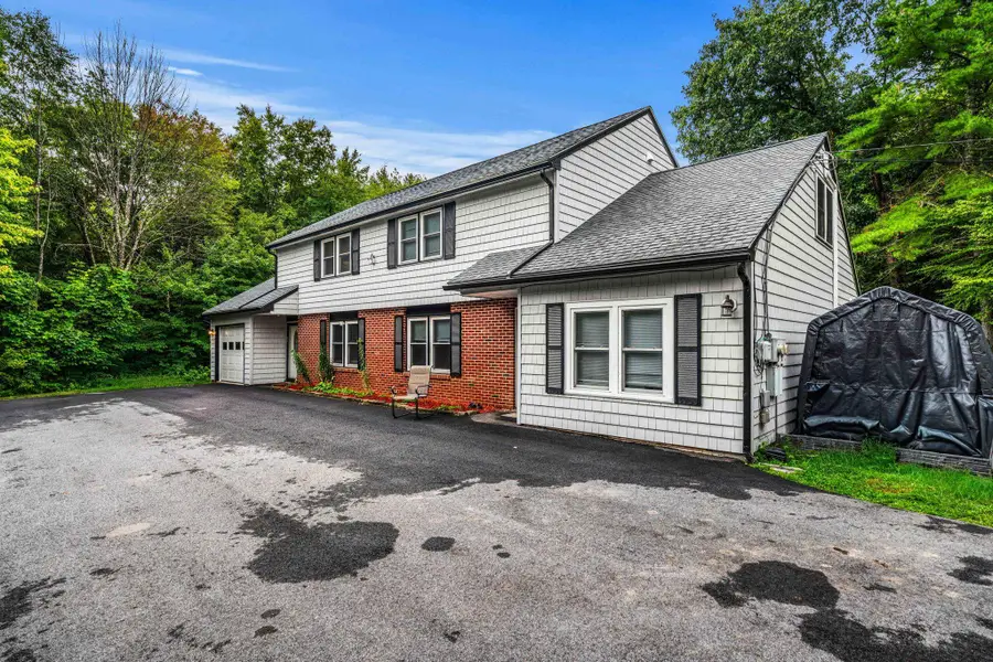 36 Styles Road, New Boston, NH 03070 - #2
