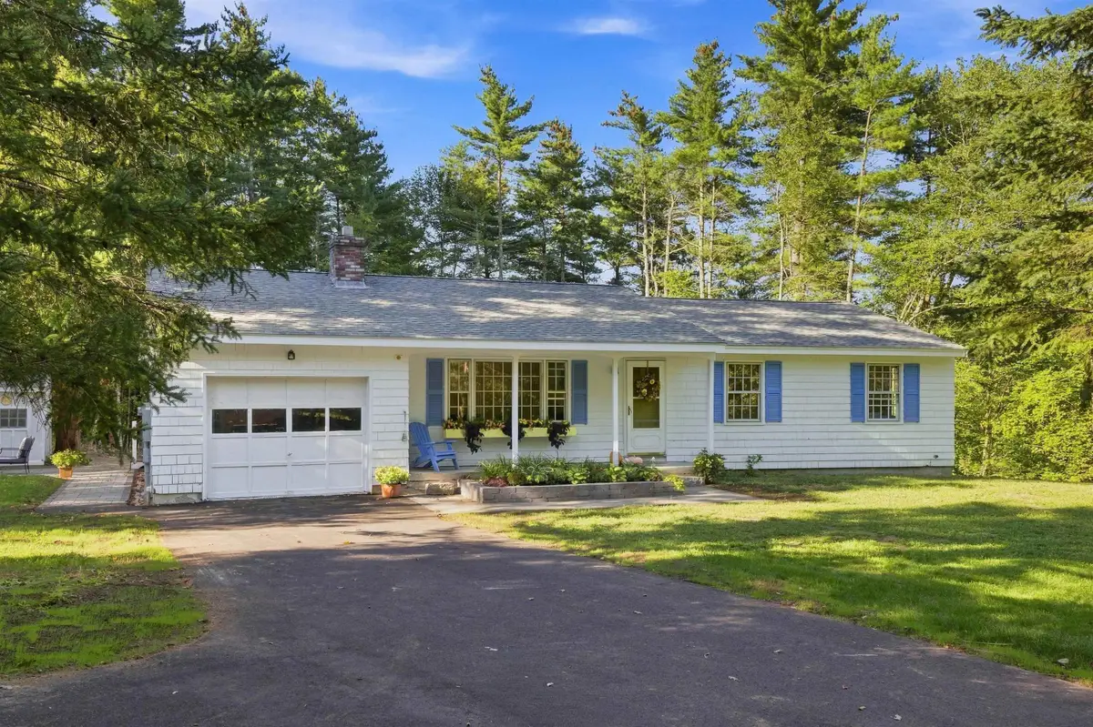 47 Rowell E Road, Brentwood, NH 03833 - #1