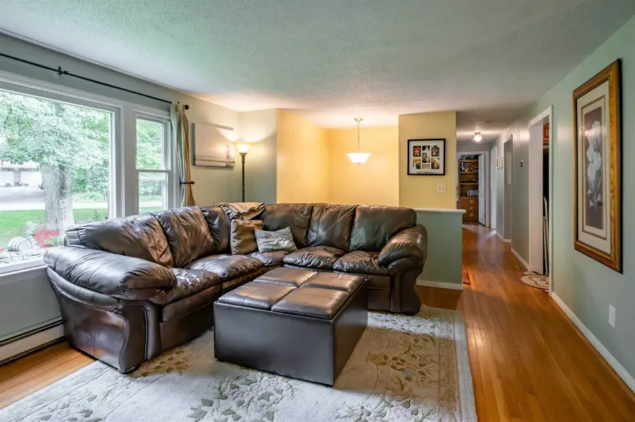 72 Hovey Road, Londonderry, NH 03053 - #3