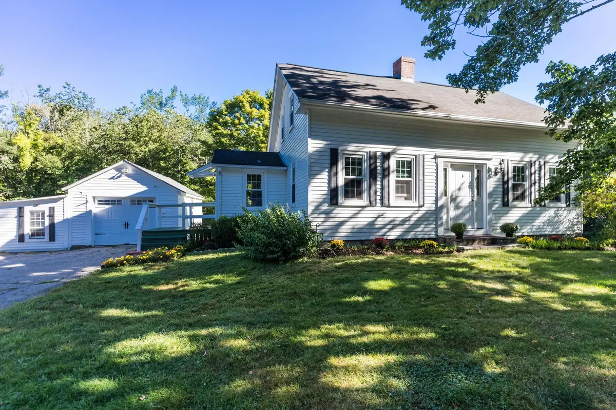272 Old Concord Turnpike, Barrington, NH 03825 - #1
