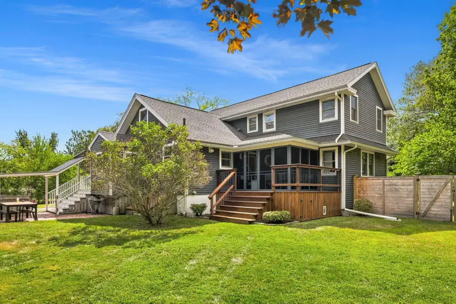 29 Versailles Avenue, Portsmouth, NH 03801 - #3