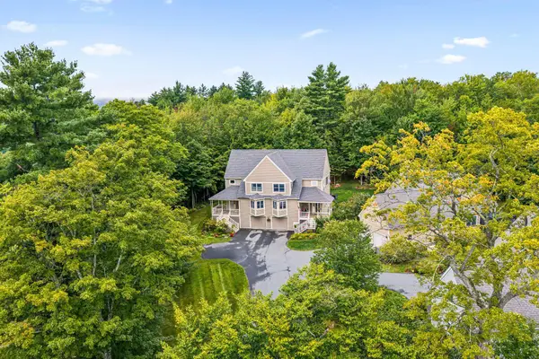 26 Barrister Path, Grantham, NH 03753