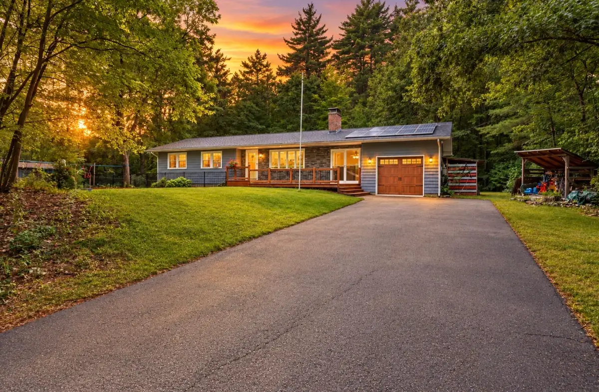6 Juniper Drive, Amherst, NH 03031 - #1