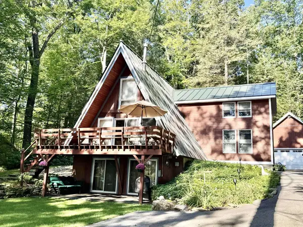 71 North Shore Road, Chesterfield, NH 03462