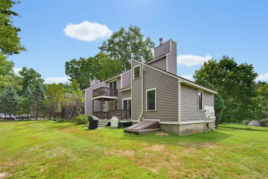 15 Kirriemuir Road, Stratham, NH 03885 - #3