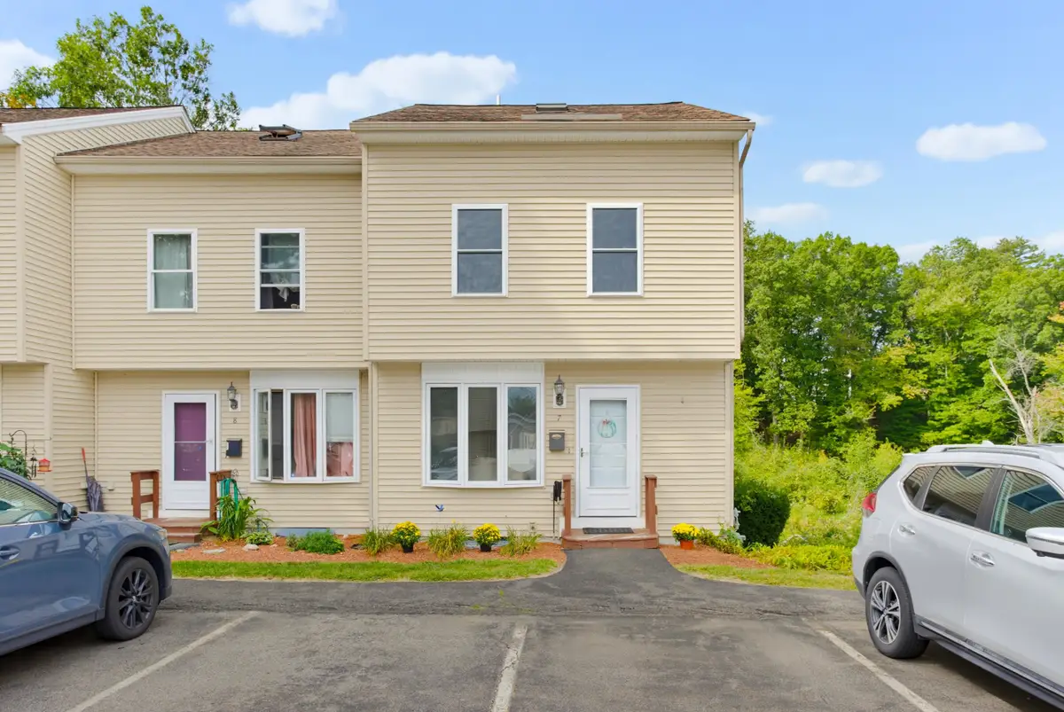 95 Harbor Avenue #7, Nashua, NH 03060 - #1