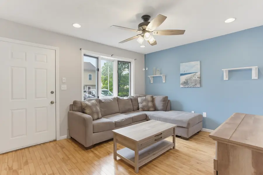 95 Harbor Avenue #7, Nashua, NH 03060 - #2