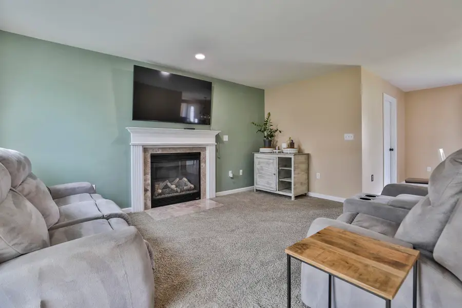 5 Acton Street, Nashua, NH 03060 - #3