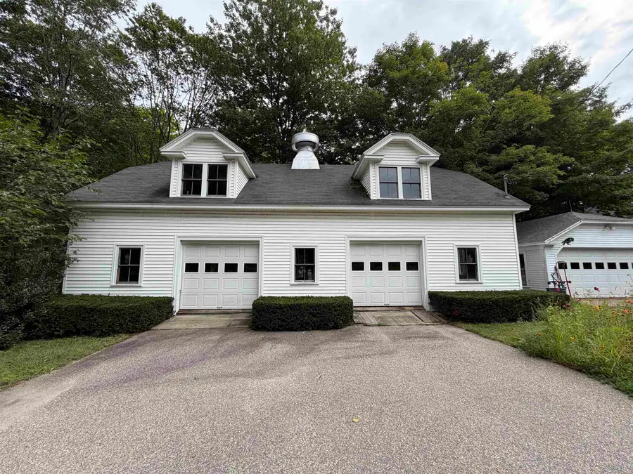 226 Amesbury Road, Kensington, NH 03833 - #3