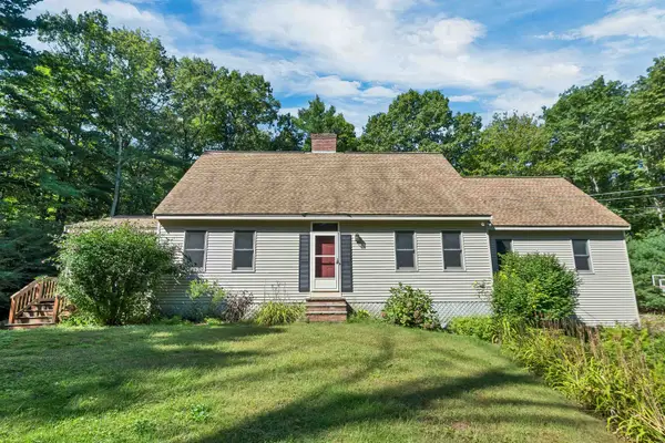 87 Hampstead Road, Sandown, NH 03873