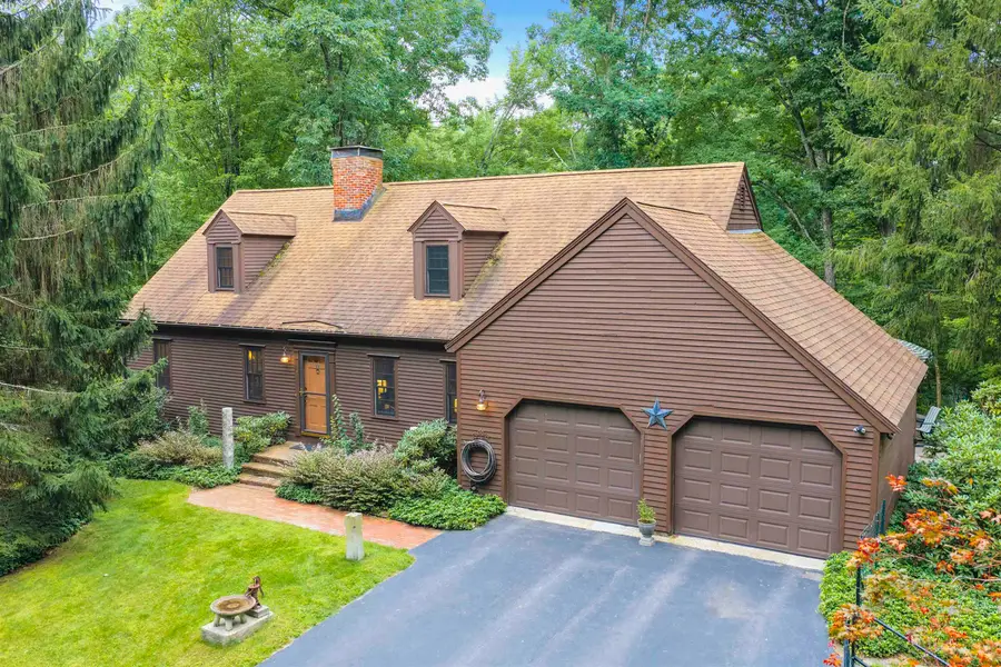 9 Checkerberry Lane, Bedford, NH 03110 - #2