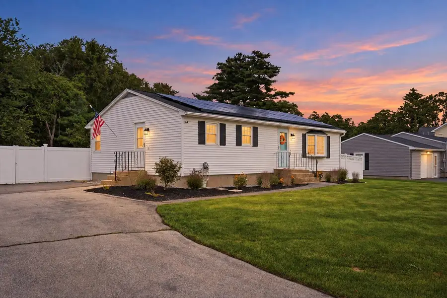14 Bloomingdale Drive, Nashua, NH 03064 - #3