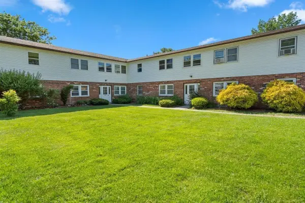 111 Sherwood Square, Essex Junction, VT 05452