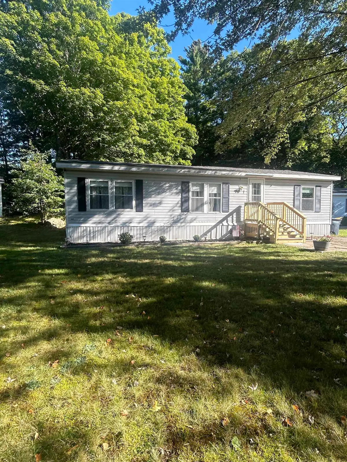 7 Hemlock Drive, Danville, NH 03819 - #1