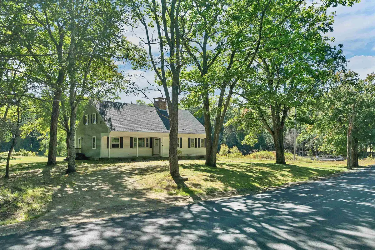 27 New Road, Tuftonboro, NH 03816 - #1
