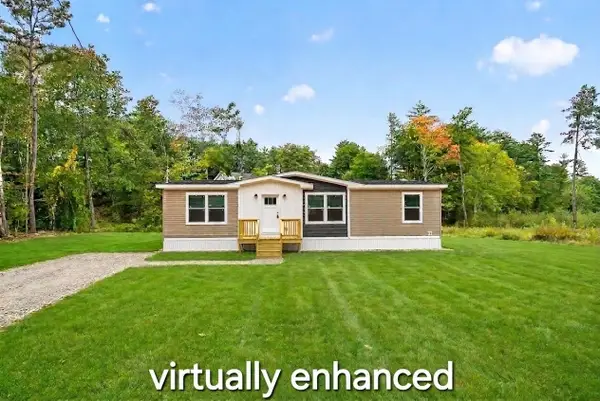 9 Loring Avenue, Farmington, NH 03835