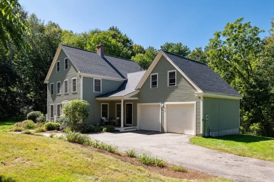 257 N Haverhill Road, Kensington, NH 03833 - #3