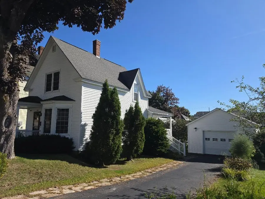 214 Sweden Street, Berlin, NH 03570-3804 - #2