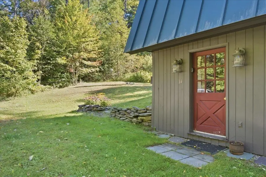 14 Roberts Road, Londonderry, VT 05148 - #2