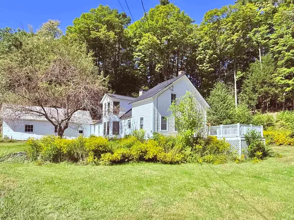 672 Huckle Hill Road, Vernon, VT 05354