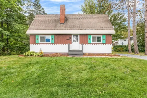 26 Strom Farm Lane, Stowe, VT 05672