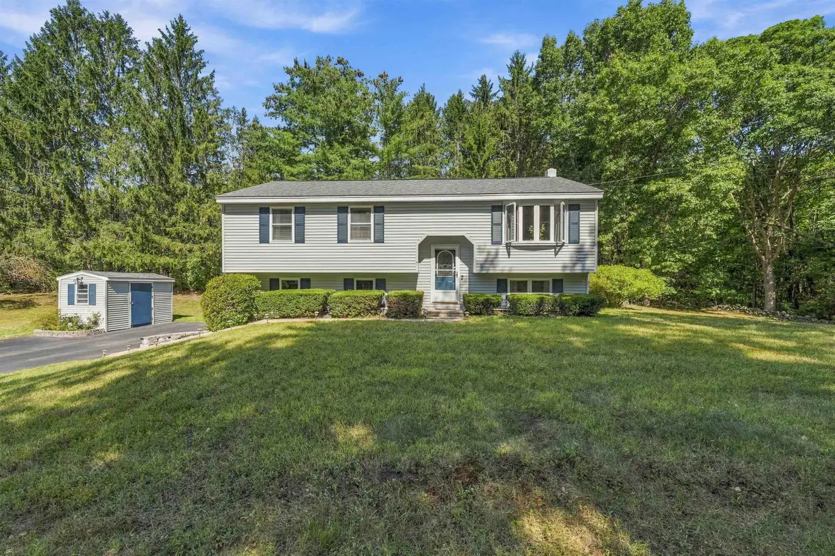 7 Bancroft Road, Londonderry, NH 03053 - #1
