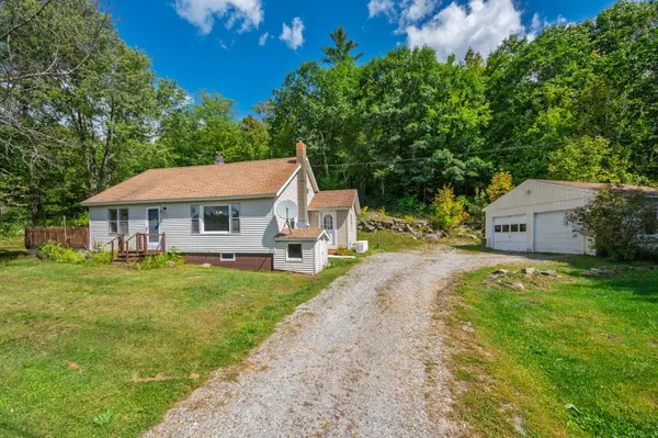 97 Cash Street, Croydon, NH 03773