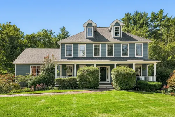 25 Runaway Road, Newfields, NH 03856