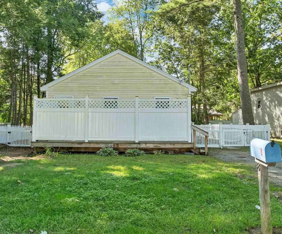 8 Riverside Drive, Fremont, NH 03044 - #2