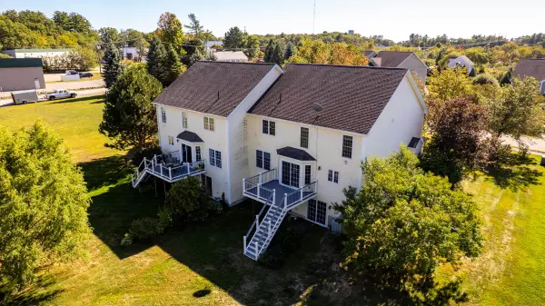 8 Pineo Farms Road, Seabrook, NH 03874