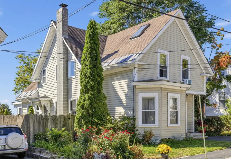 443 Laurel Street, Manchester, NH 03103 - #2