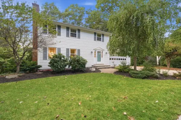 15 Warton Road, Nashua, NH 03062
